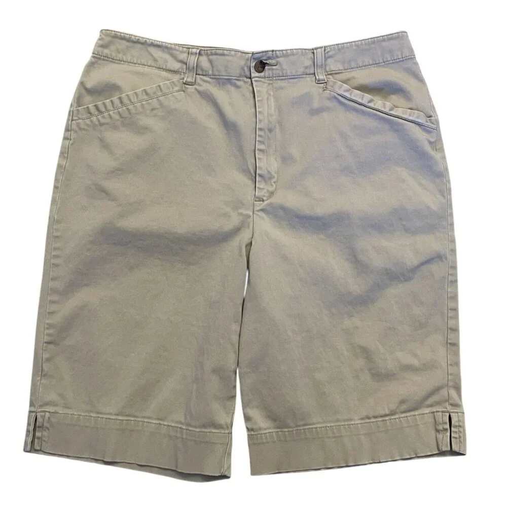 White Stag Beige/Tan Khaki Bermuda Women's Shorts Size 12 Cotton Stretch